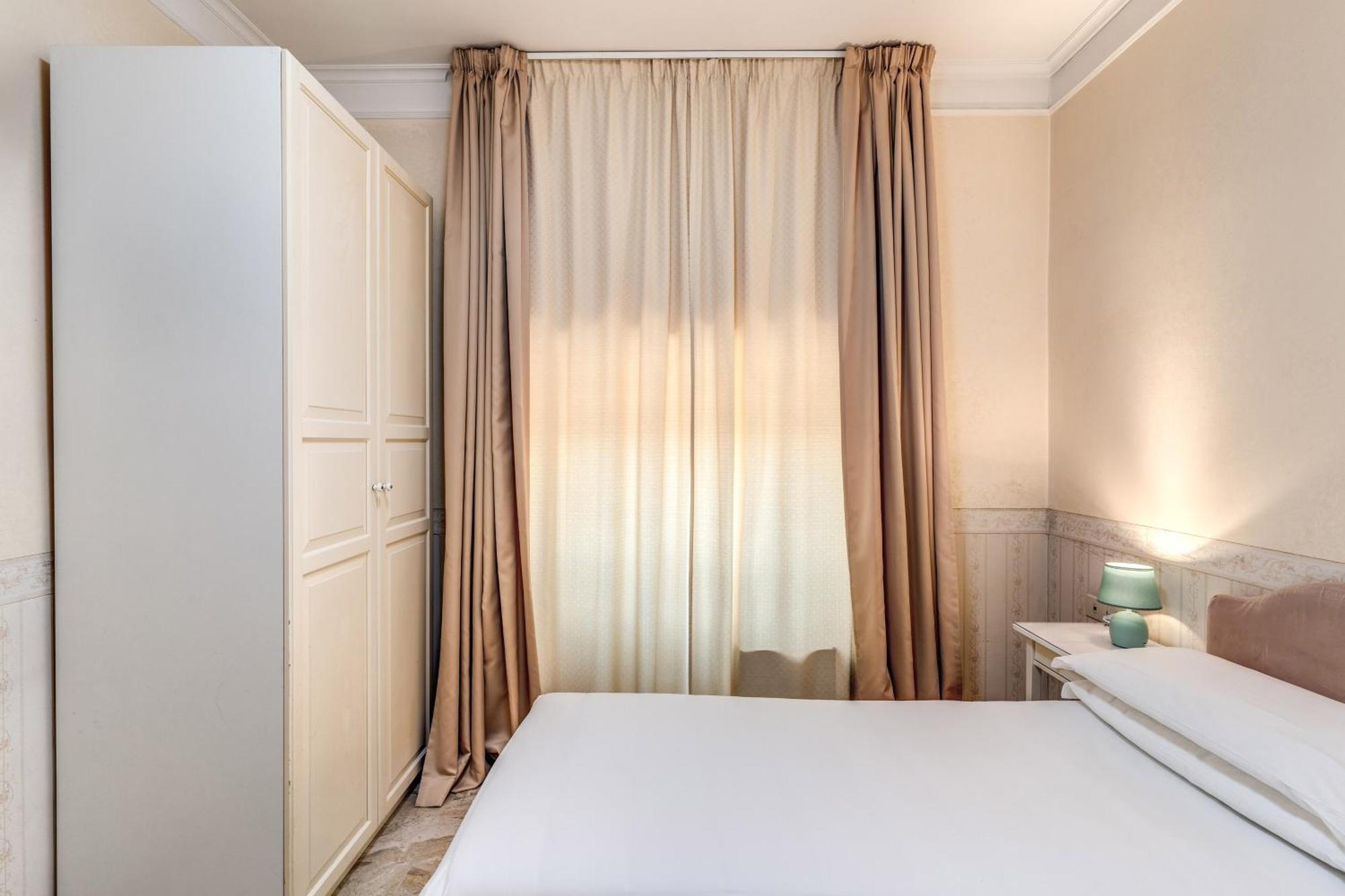 Orazia Hotell 3*
